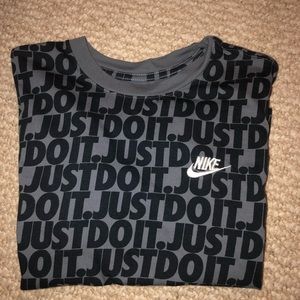 Nike Men's Graphic Tee